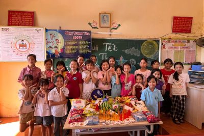 TRƯỜNG TIỂU HỌC NGHĨA PHONG TỔ CHỨC VUI TẾT TRUNG THU CHO HỌC SINH